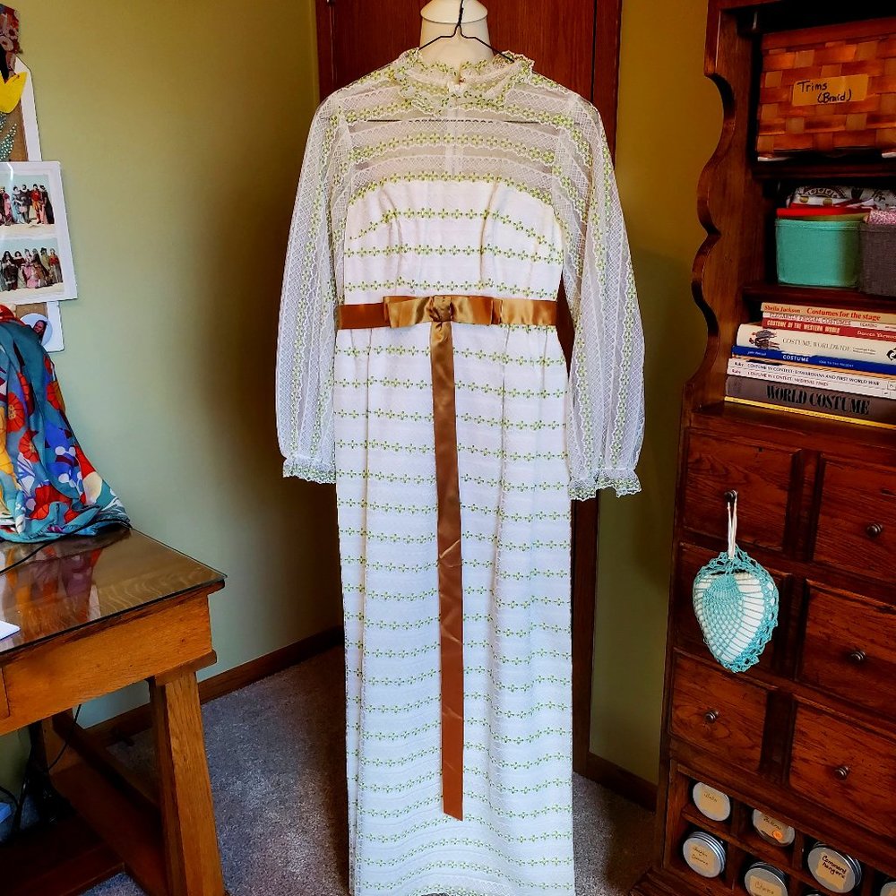 Vintage 60s white eyelet prom dress